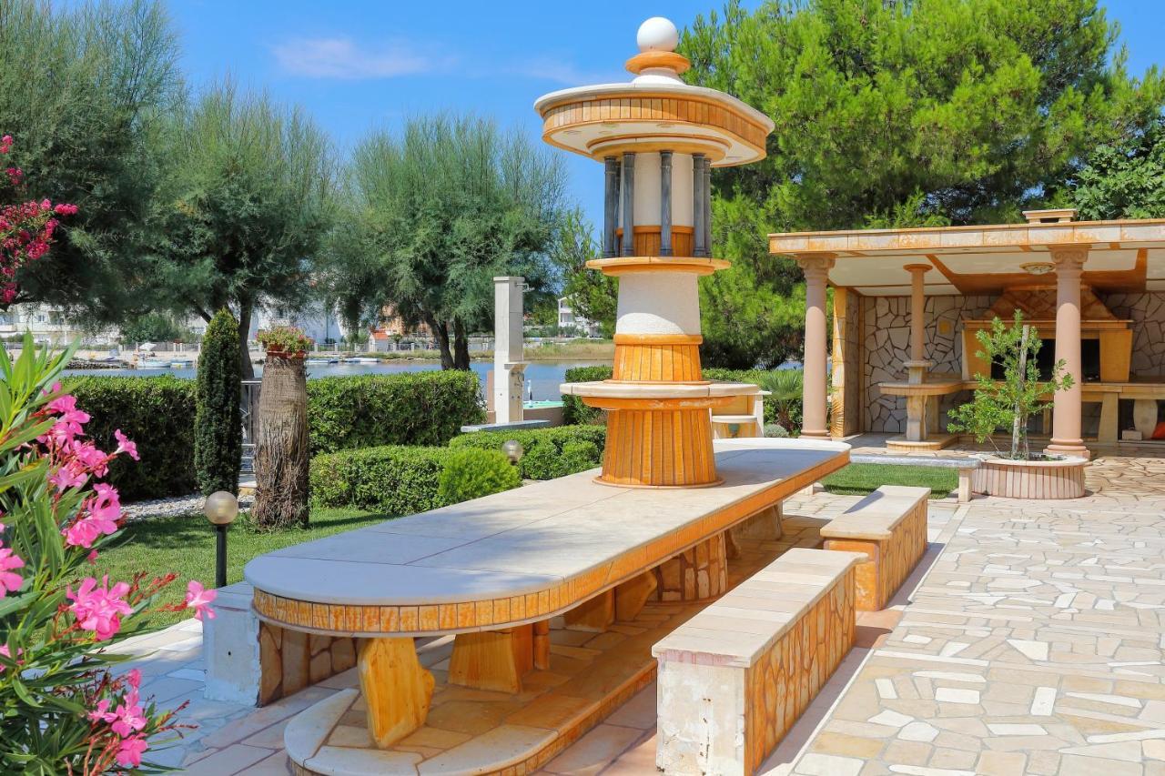 Villa Palma Sukosan Bagian luar foto