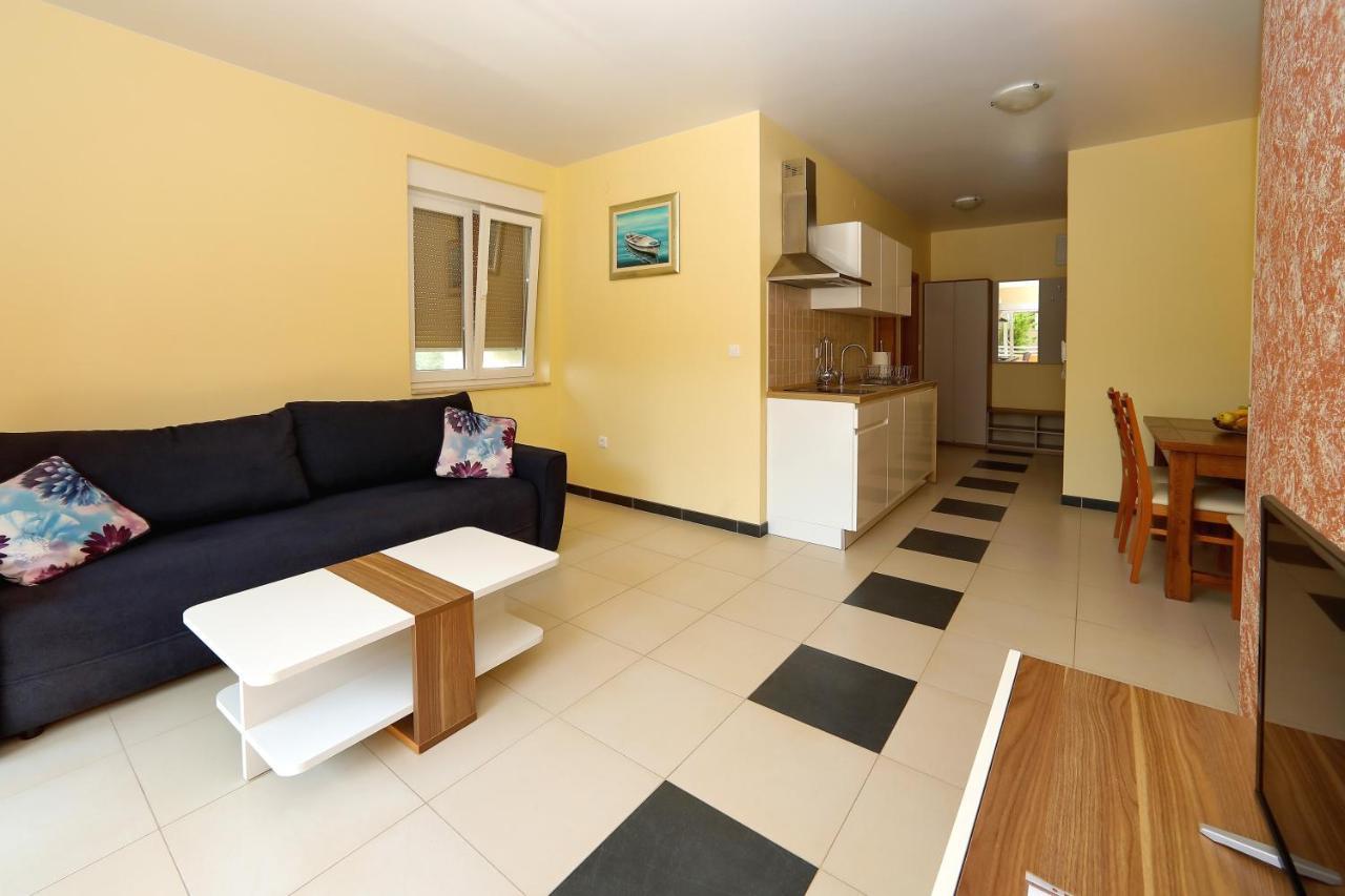 Villa Palma Sukosan Bagian luar foto